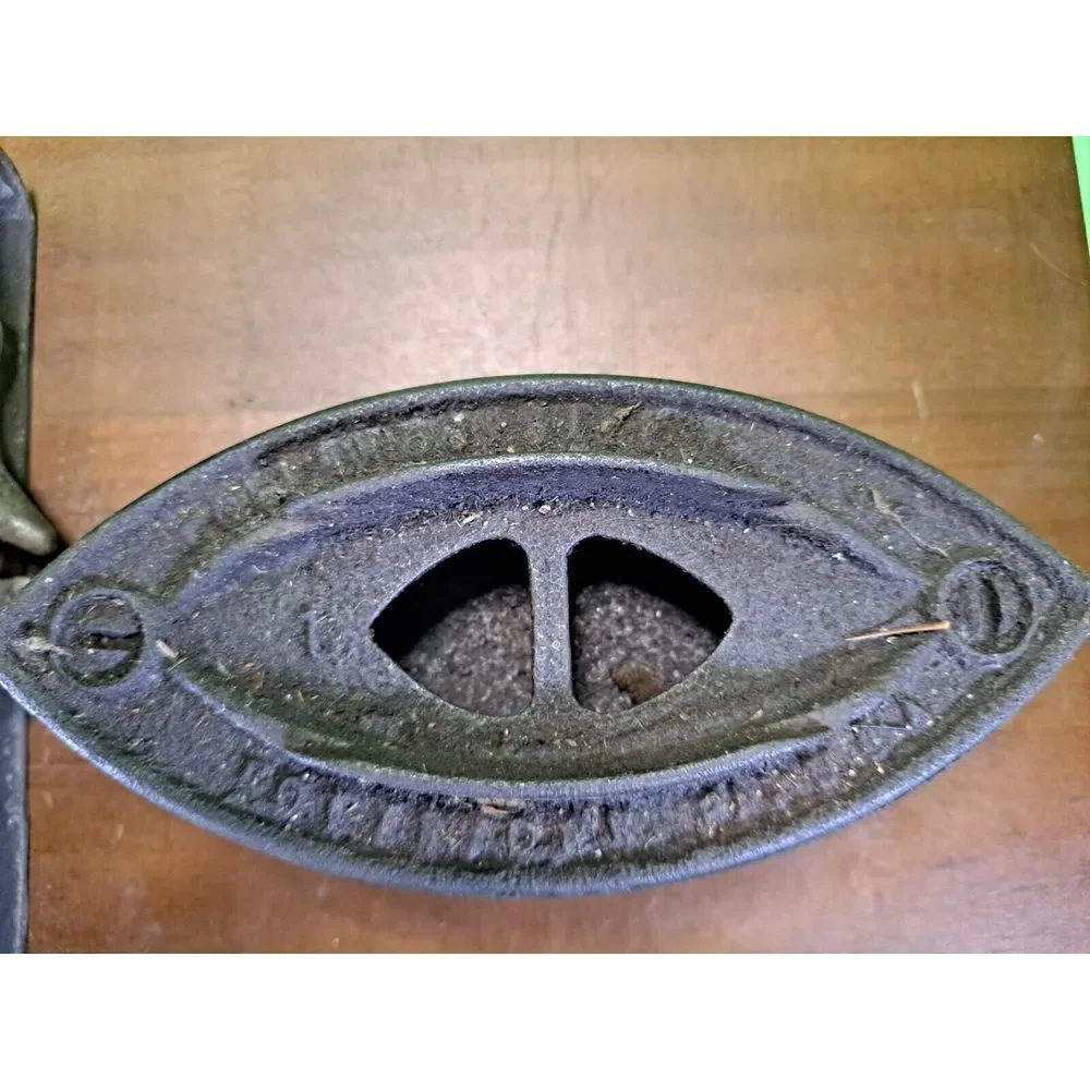 Vintage Clothes Sad Iron Press With Wooden Handle/ Barn Find/‎ 2 Pieces